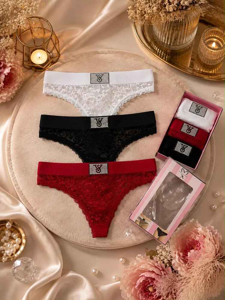 Victoria Secret Taşlı Dantelli String Külot 3'lü